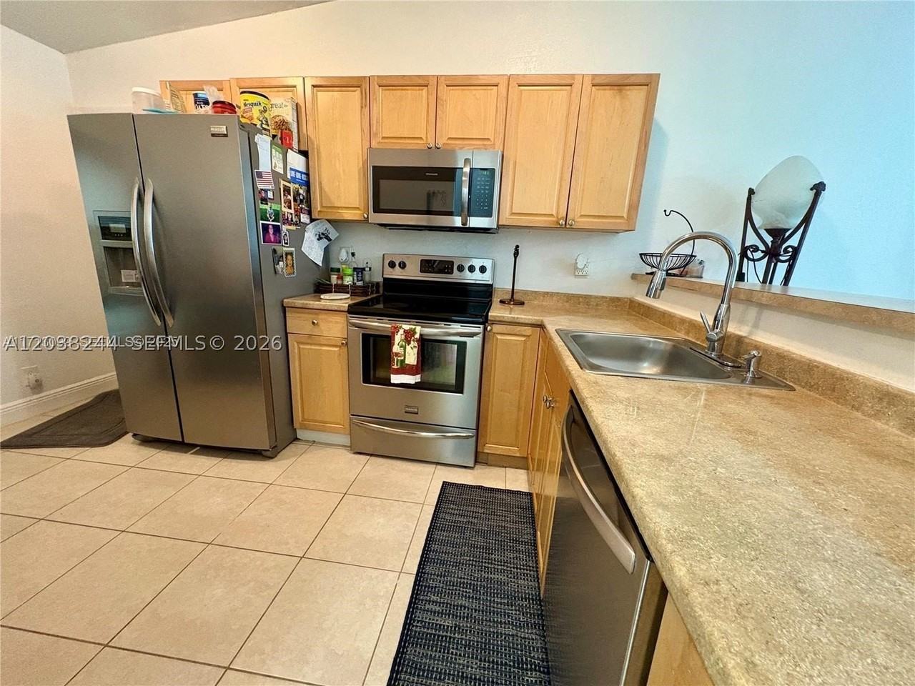 5534 Lakewood Cir S #H - Photo 6 of 16