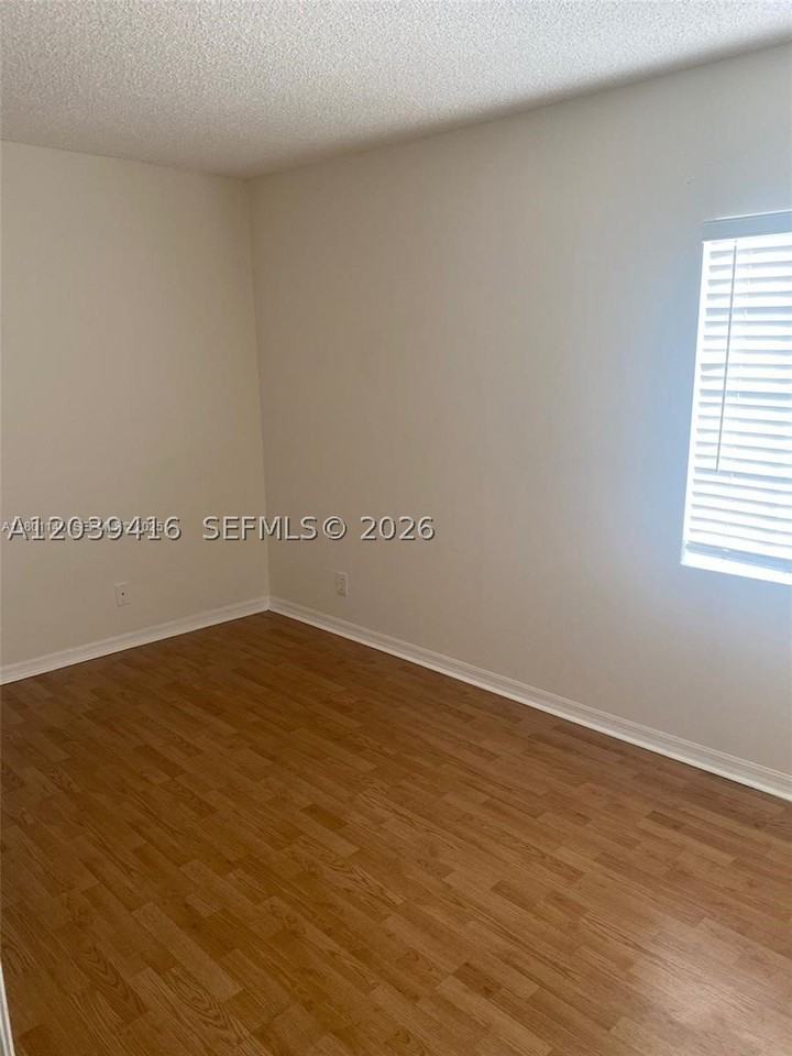2167 Madeira Dr #2167 - Photo 6 of 11