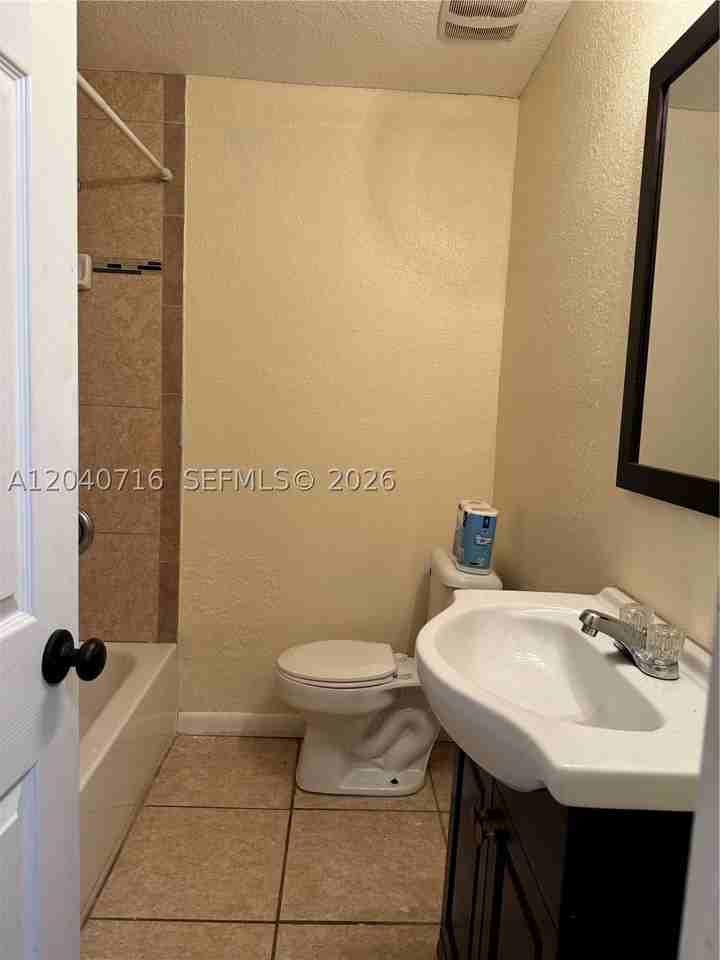 9410 Gilchrist Ct - Photo 7 of 14