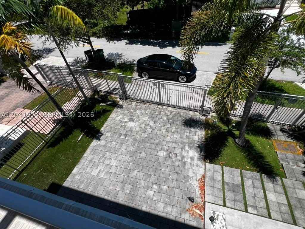 18975 Atlantic Blvd #18975 - Photo 2 of 37