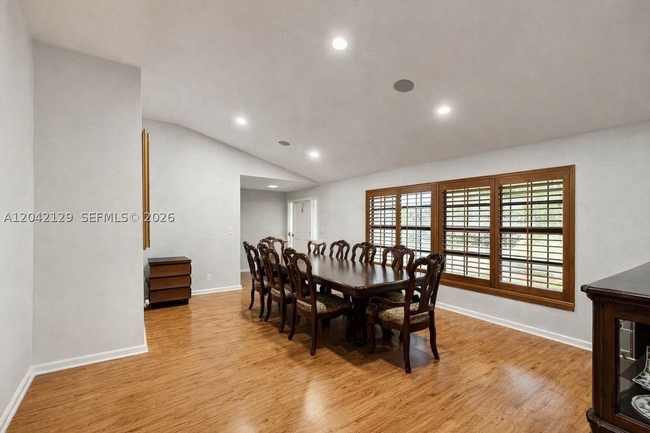 1903 Nw 79th Ave - Photo 6 of 21