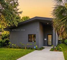 313 Ne 169th St - Photo 1 of 1