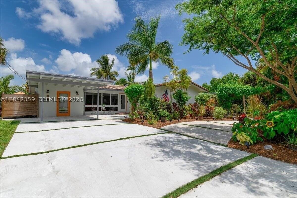 1521 Sw 5th Ct #B - Photo 3 of 33