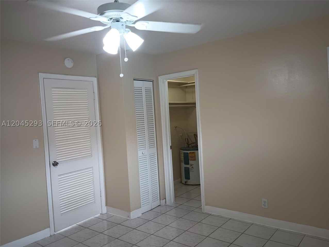 1433 Sw 24th Ct #2 - Photo 4 of 8