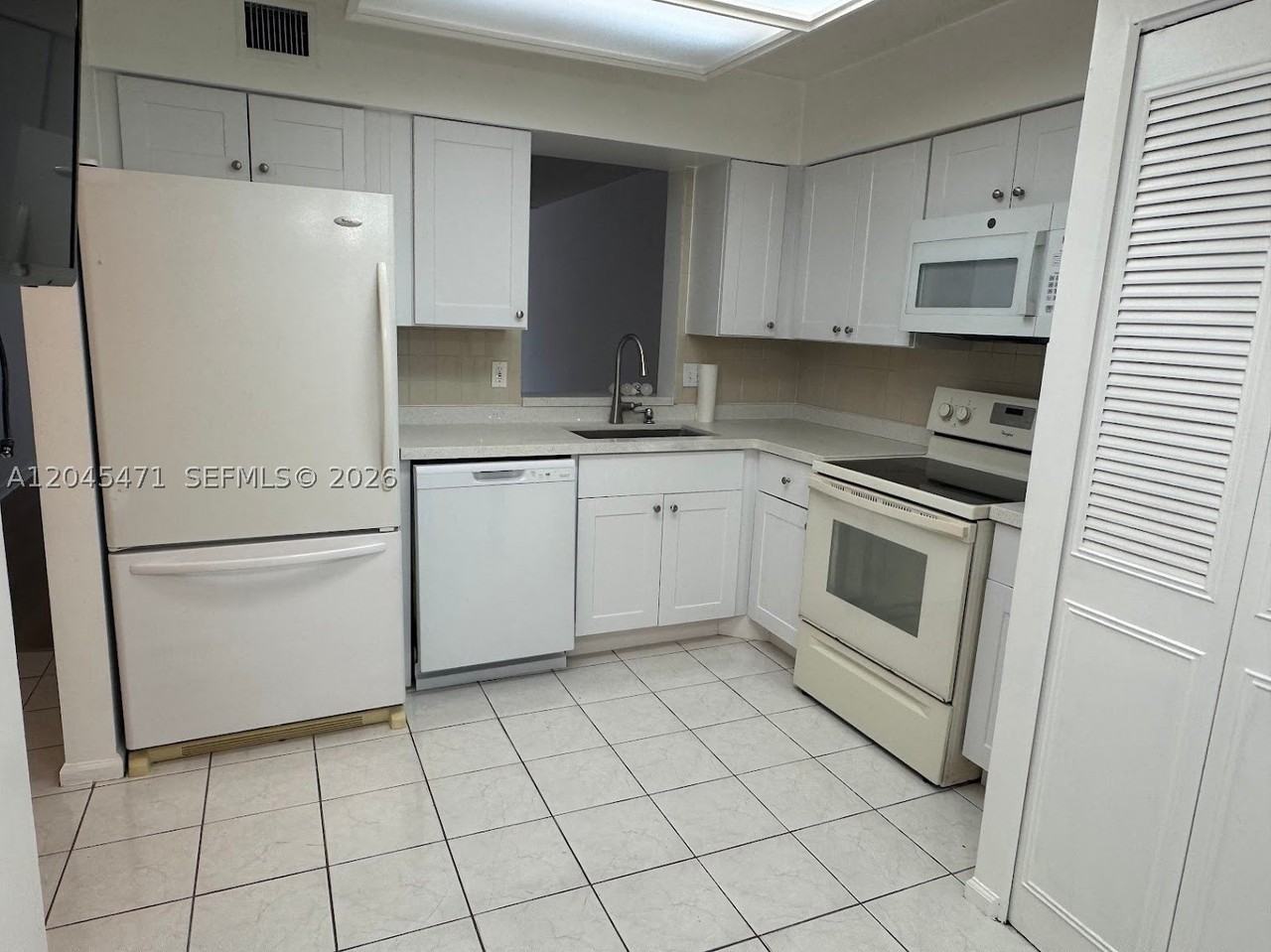 7591 Nw 1st St #403 - Photo 7 of 15