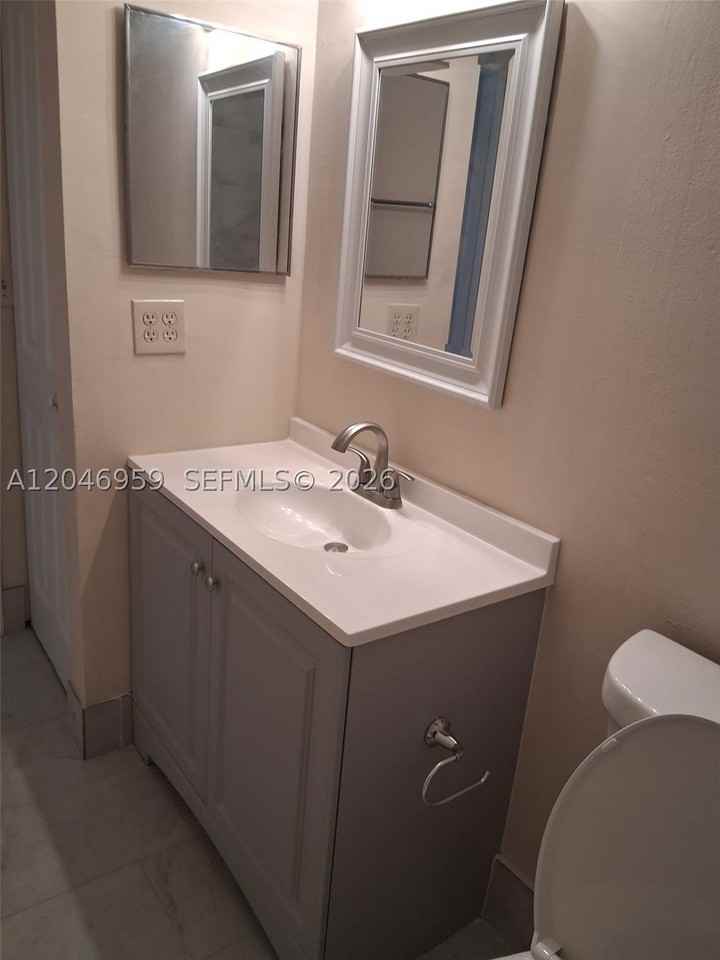 10907 Royal Palm Blvd #10907 - Photo 6 of 11
