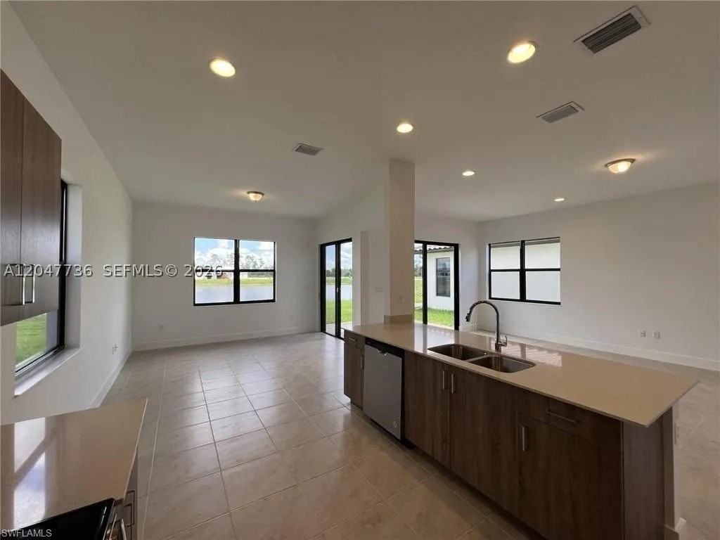 5645 Cerva Ln #5645 - Photo 2 of 9