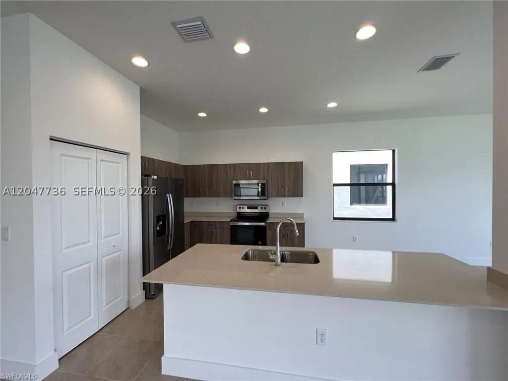 5645 Cerva Ln #5645 - Photo 4 of 9