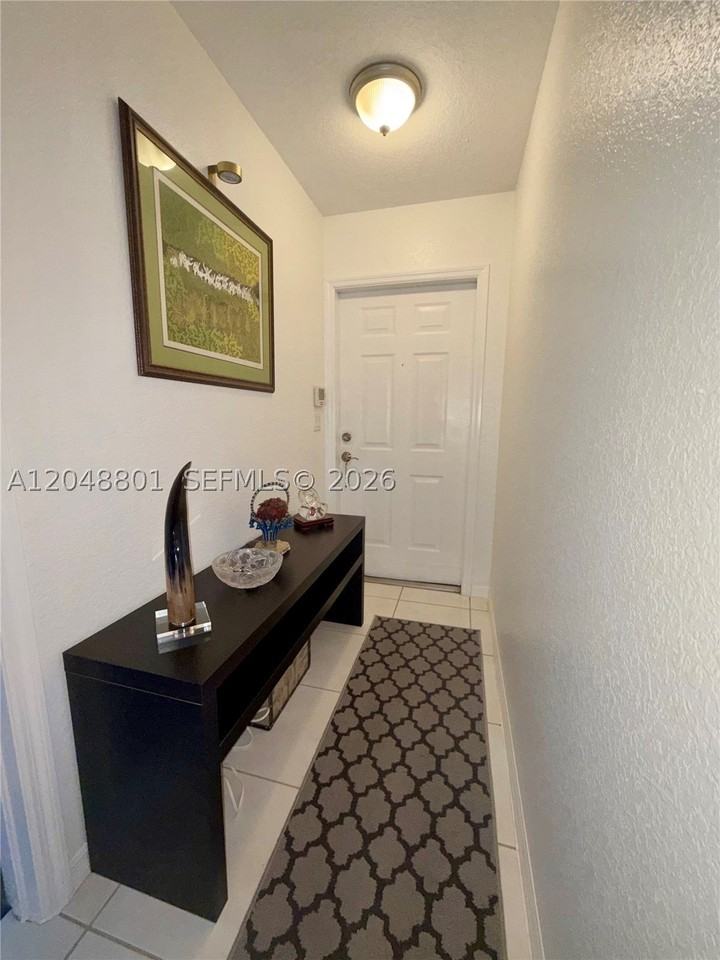 11301 Sw 17th Ct - Photo 2 of 21