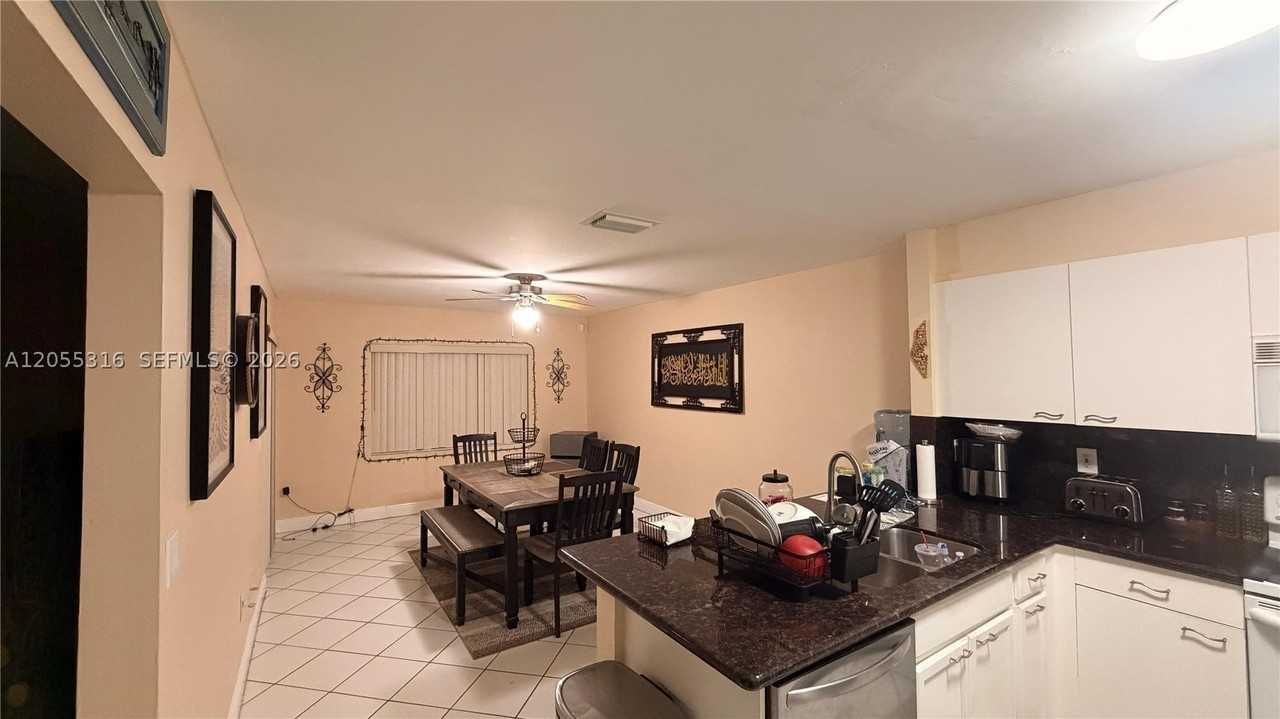 110 Nw 117th Ave - Photo 6 of 34