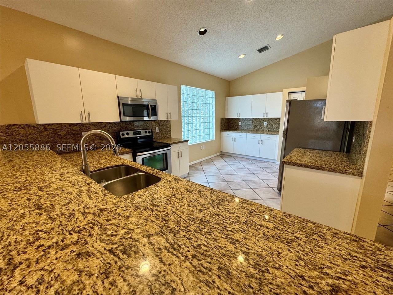 3393 Sw 180th Way #0 - Photo 2 of 21