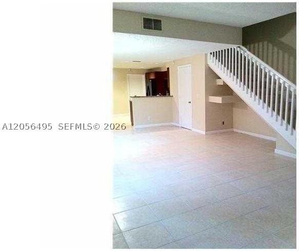 1621 Barcelona Way #6-32 - Photo 5 of 6