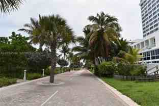 5555 Collins Ave #8K - Photo 1 of 1