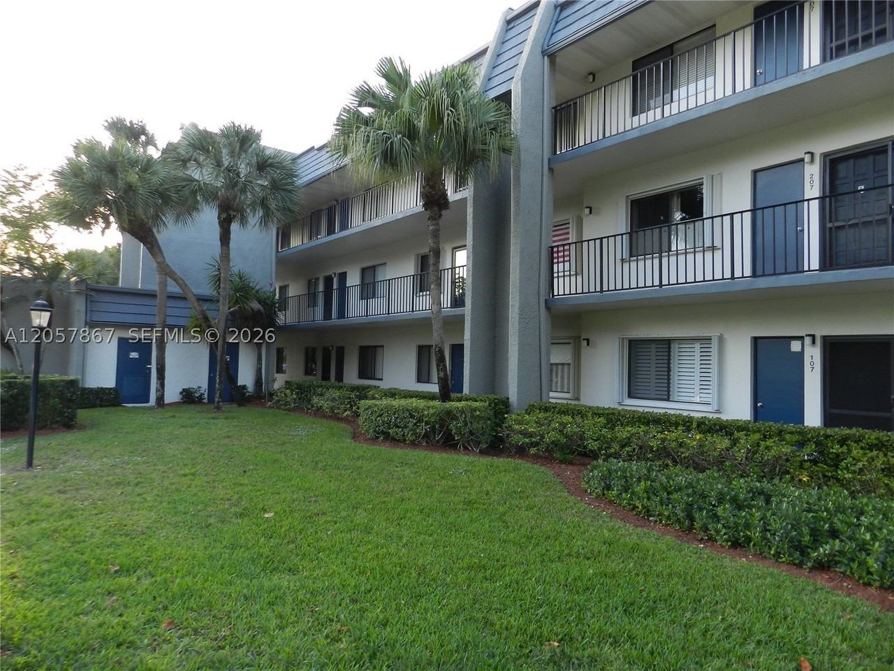 4832 Esedra Ct #208 - Photo 4 of 23