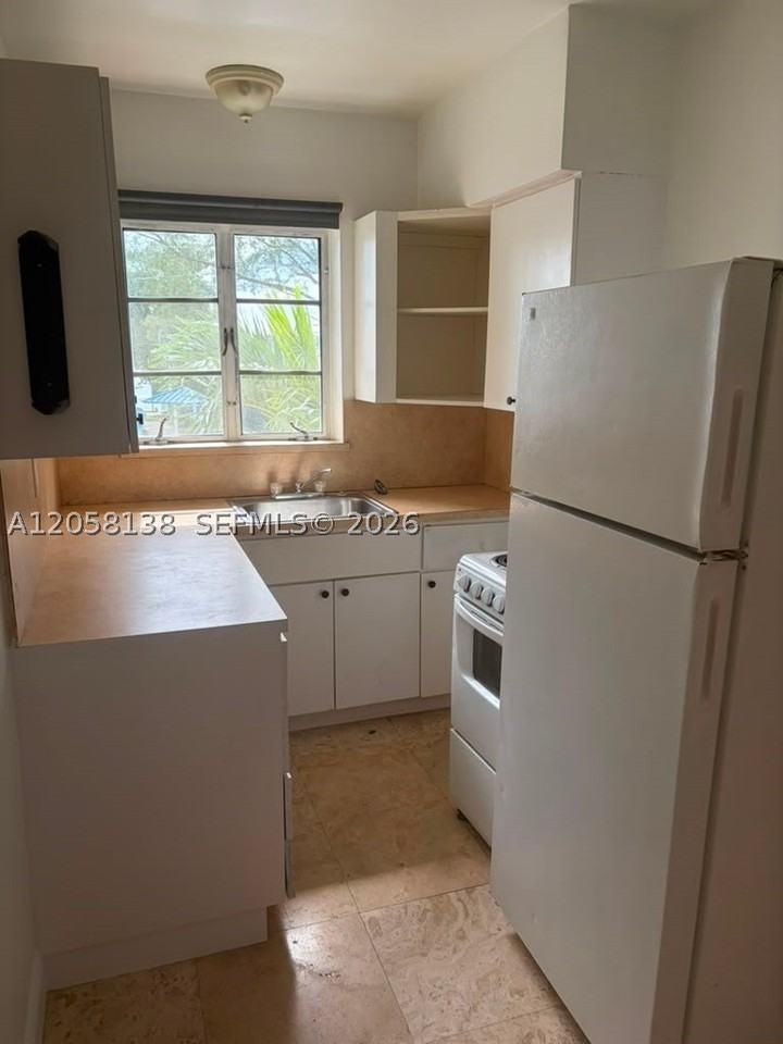 7921 West Dr #7 - Photo 2 of 9
