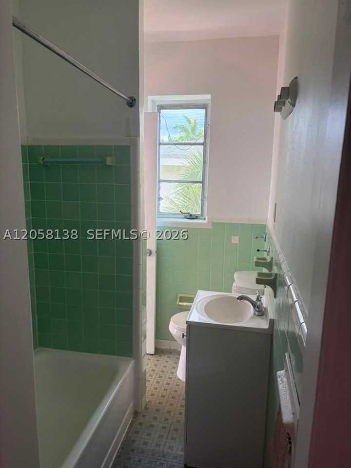 7921 West Dr #7 - Photo 7 of 9