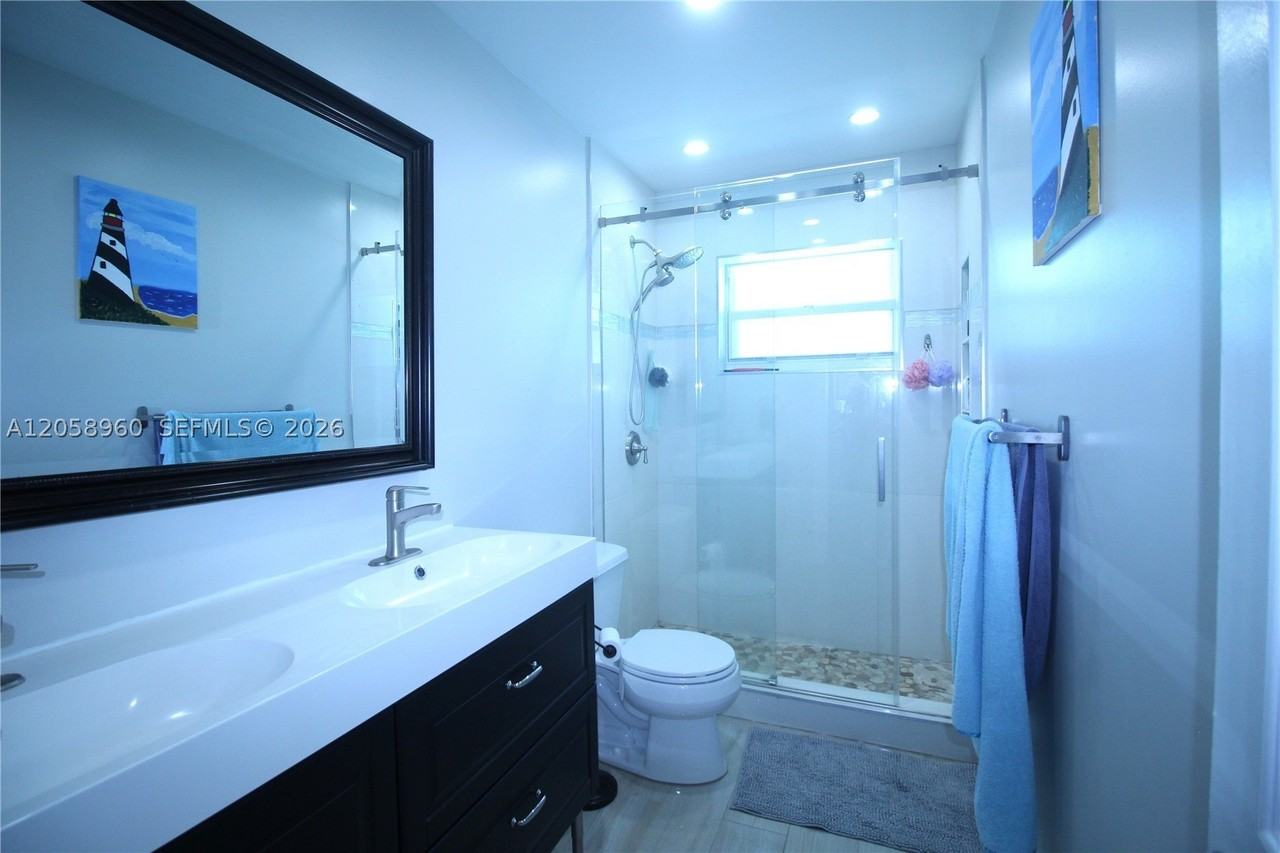 6486 Woodbury Rd - Photo 6 of 31