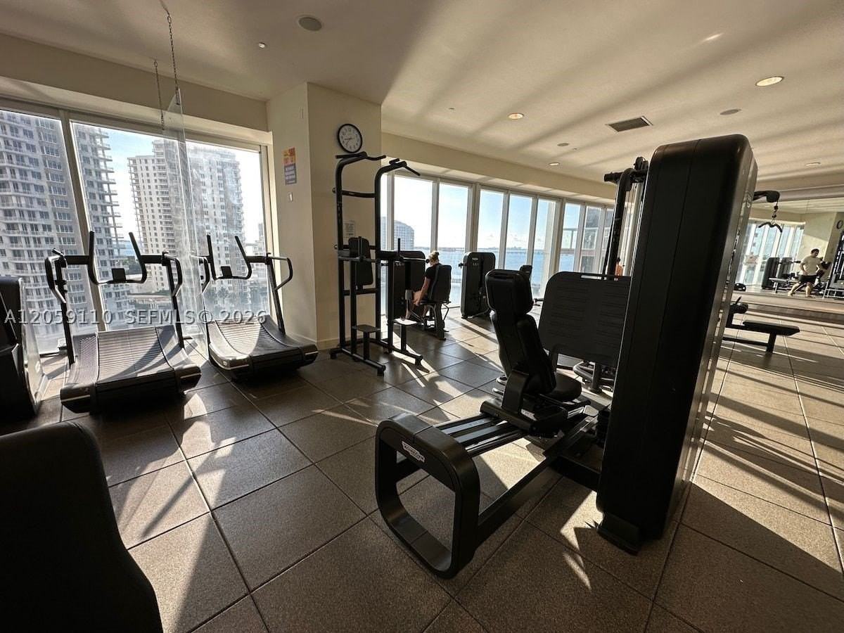 485 Brickell Ave #2507 - Photo 5 of 28