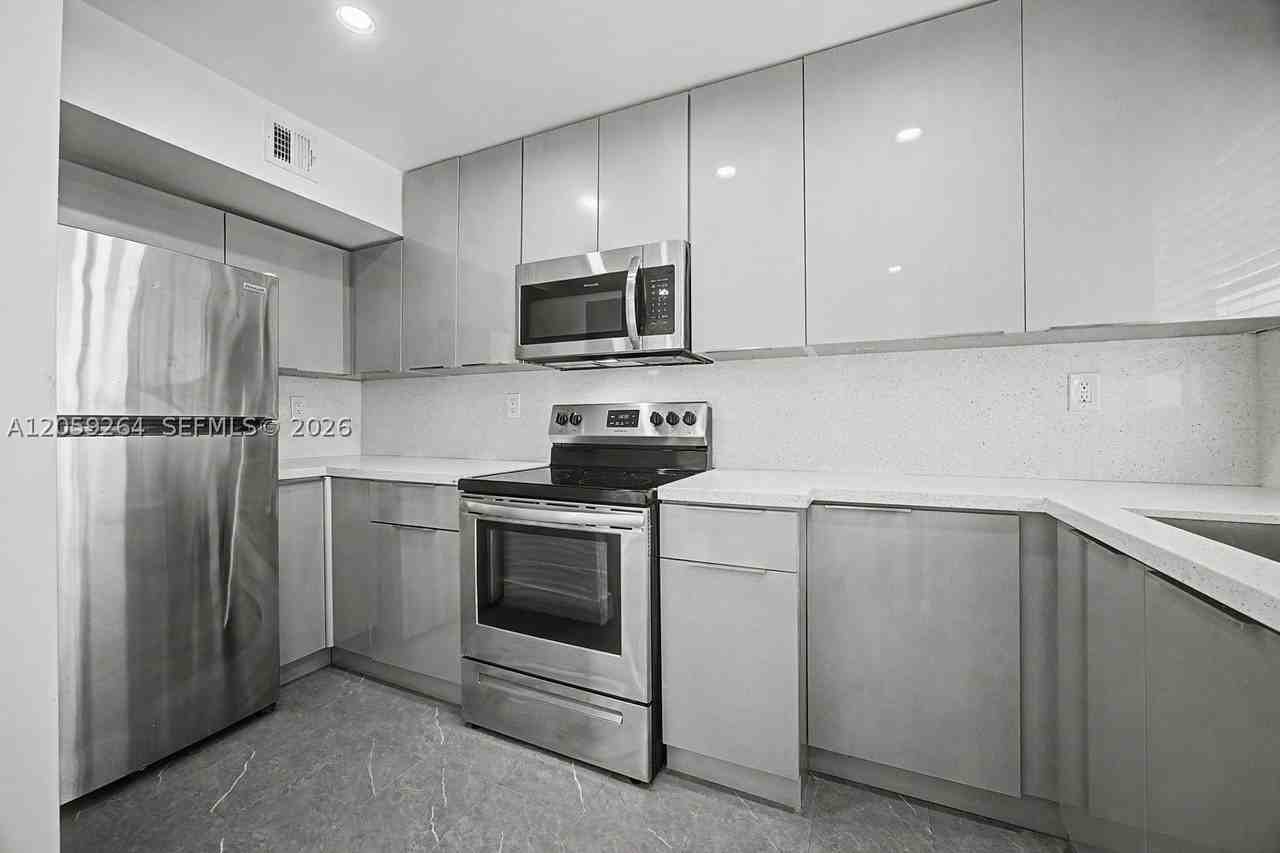 8466 Nw 4th Ct #8466 - Photo 4 of 23