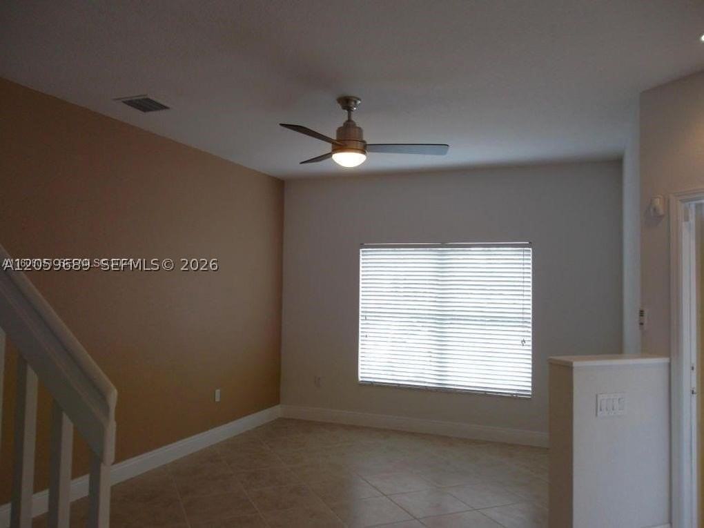 208 Lake Monterey Cir - Photo 3 of 11