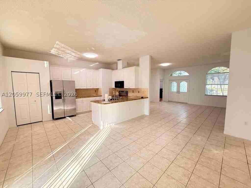 420 Se 23rd Ln #420 - Photo 6 of 30