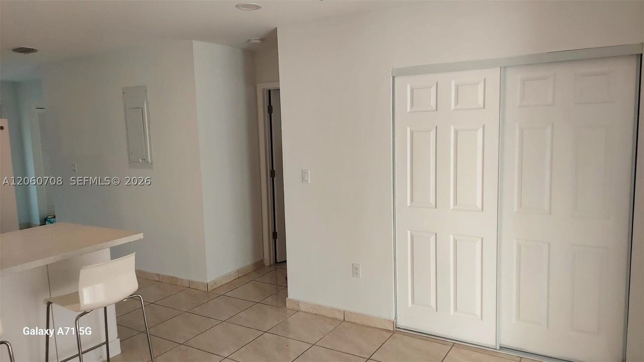 11507 Sw 6th St - Photo 4 of 22