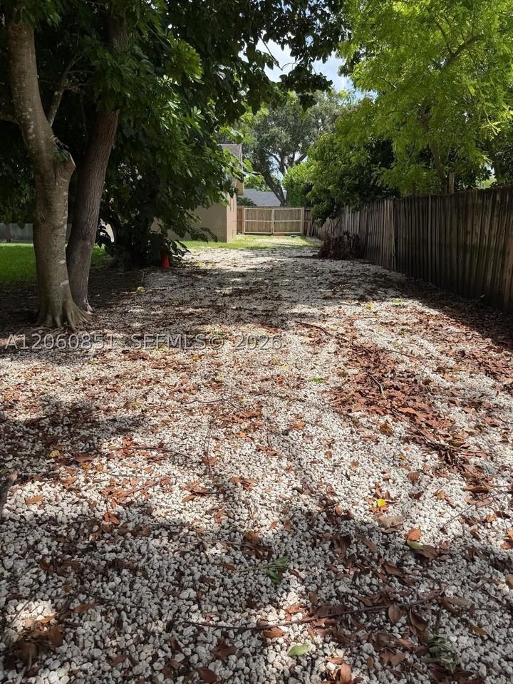 14865 Sw 166th St - Photo 6 of 30