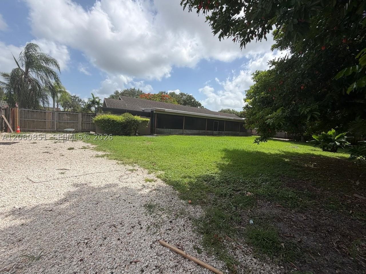 14865 Sw 166th St - Photo 7 of 30