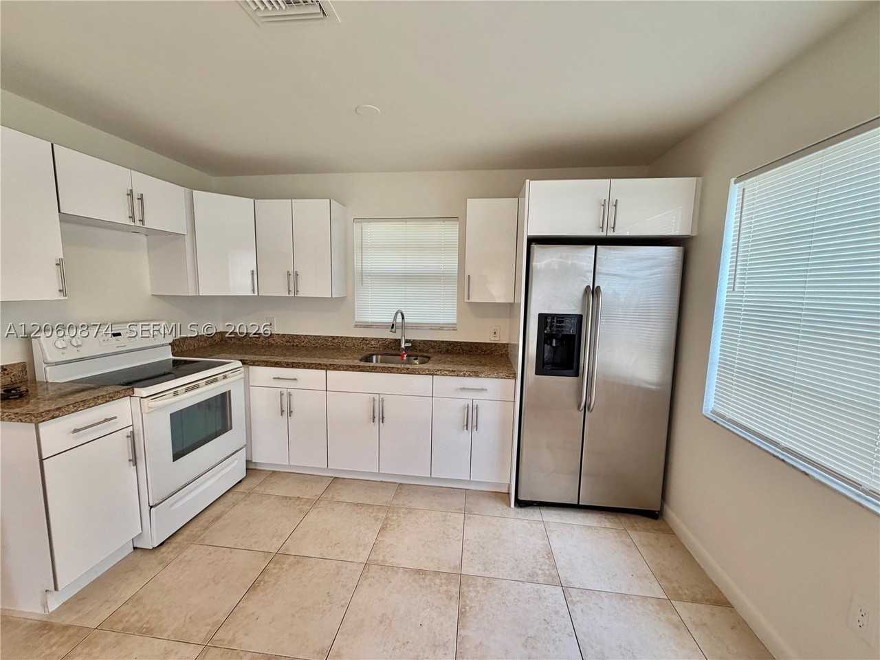 4073 Sw 52nd St #S - Photo 7 of 20