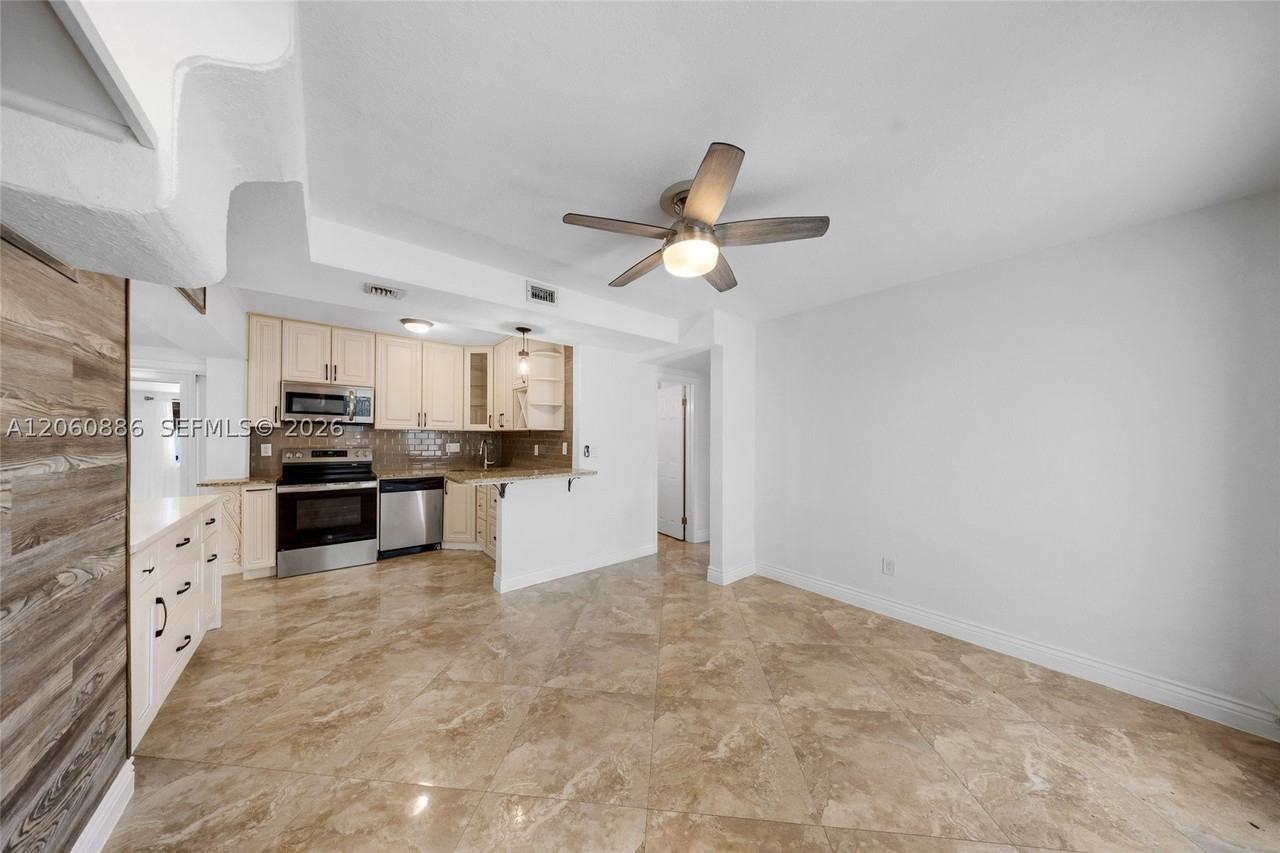 1837 Ne 48th Ct #0 - Photo 5 of 38
