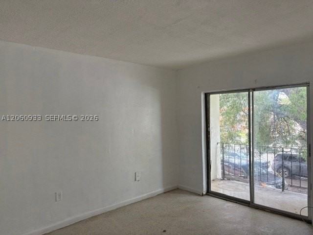 1940 Nw 30th St #6 - Photo 7 of 8