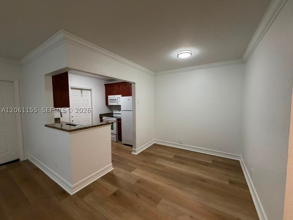 1400 Ne 56th St #106 - Photo 2 of 39