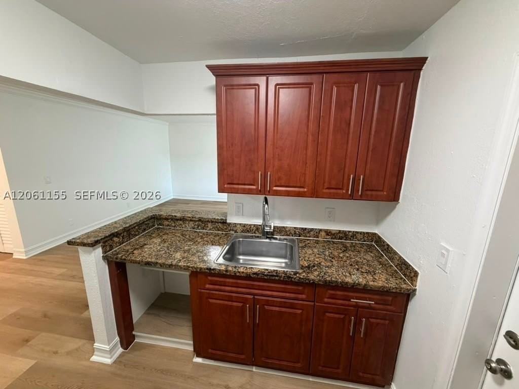 1400 Ne 56th St #106 - Photo 7 of 39