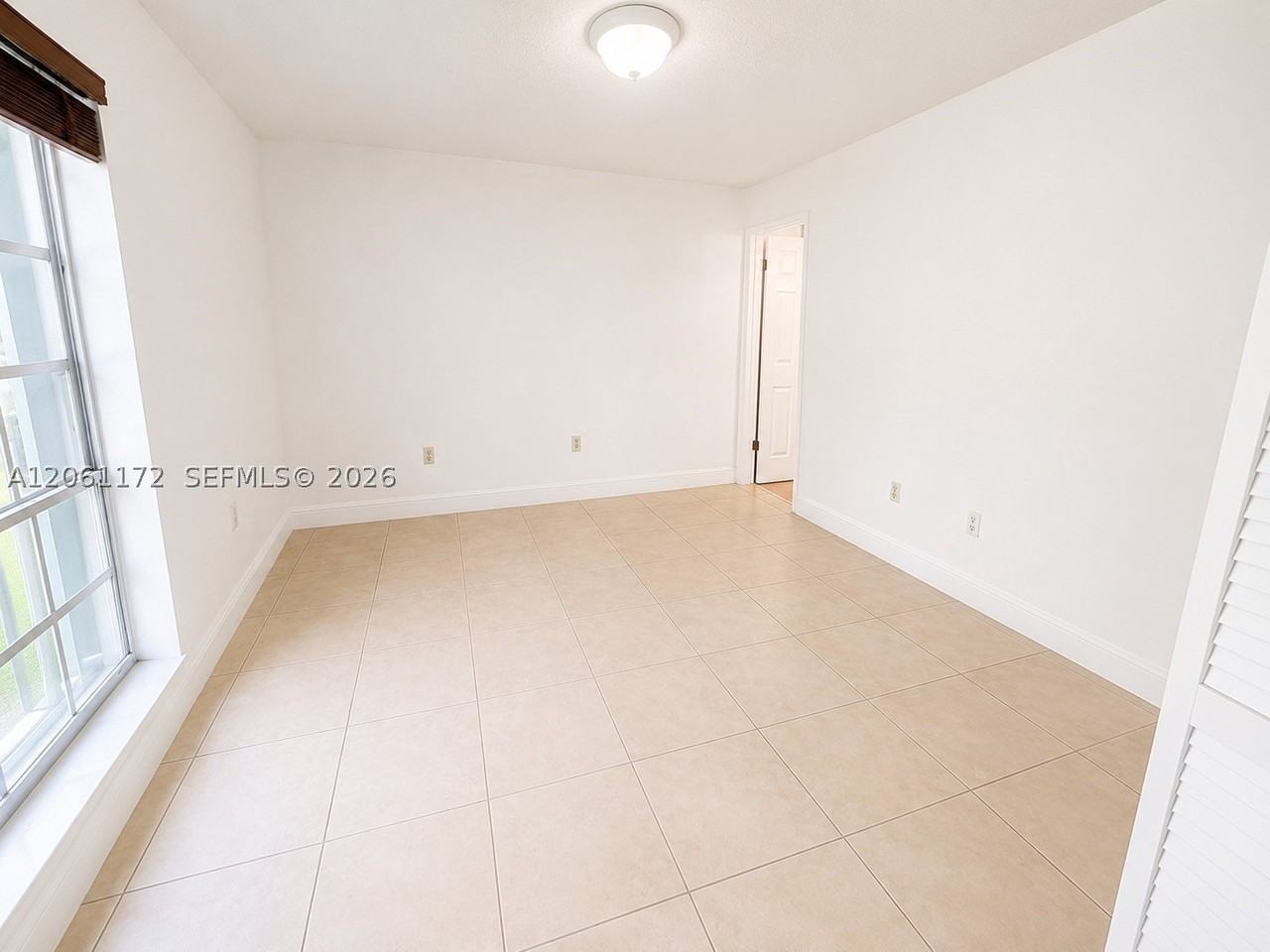 10800 N Kendall Dr #O6 - Photo 6 of 8