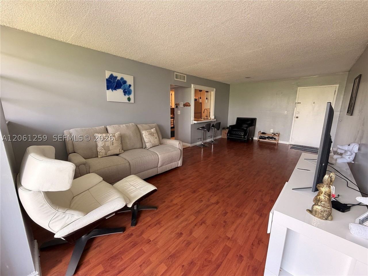 16518 Ne 26th Ave #403 - Photo 4 of 39