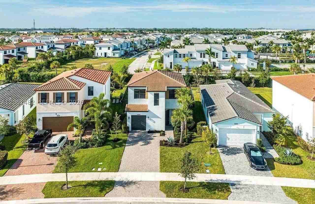 5485 Starfish Rd - Photo 3 of 50