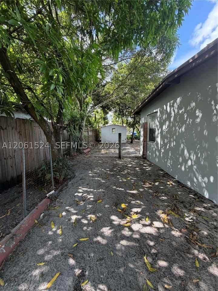 6110 Monroe St - Photo 2 of 16