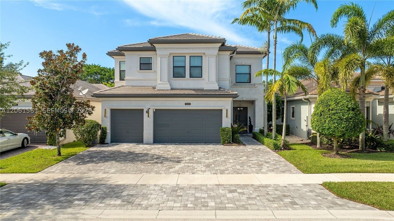 9529 Eden Roc Ct #0