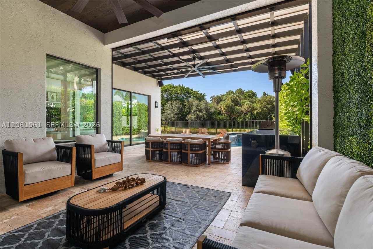 9529 Eden Roc Ct #0 - Photo 5 of 50