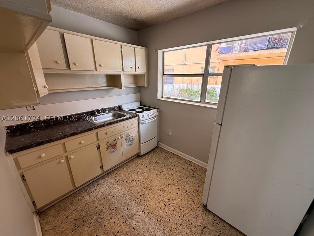 3045 Nw 21st Ct #2 - Photo 5 of 10