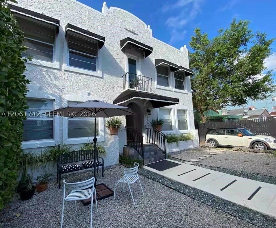 1661 Sw 13th St #3 - Photo 3 of 22