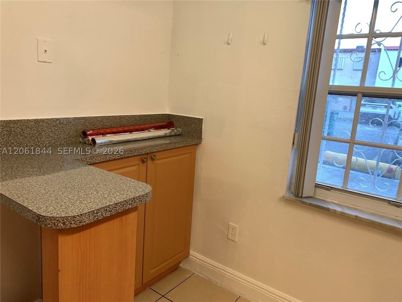 5453 Nw 169th Ter - Photo 5 of 10