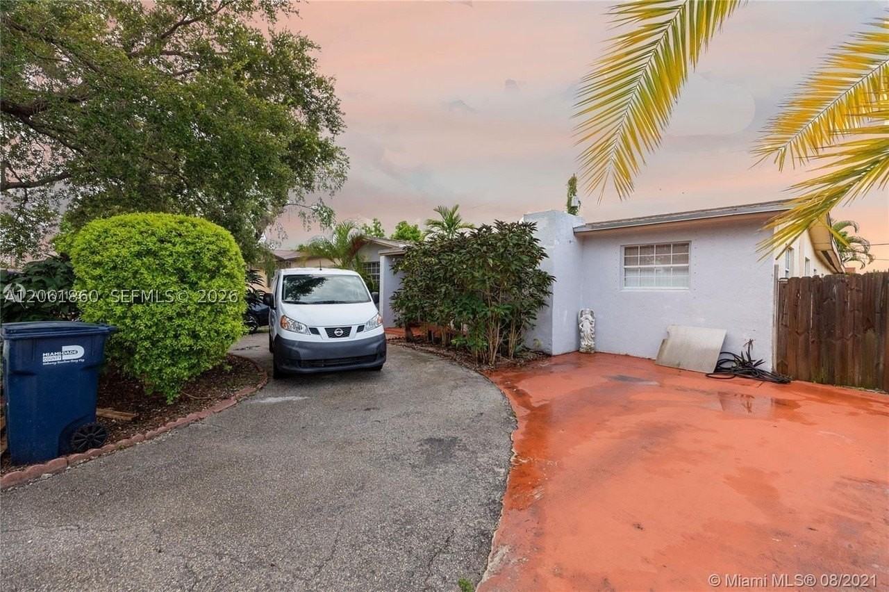 11229 Sw 5th Ter - Photo 4 of 12