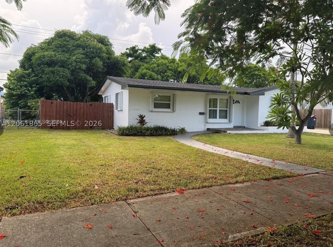 17630 Sw 112th Ave - Photo 4 of 11