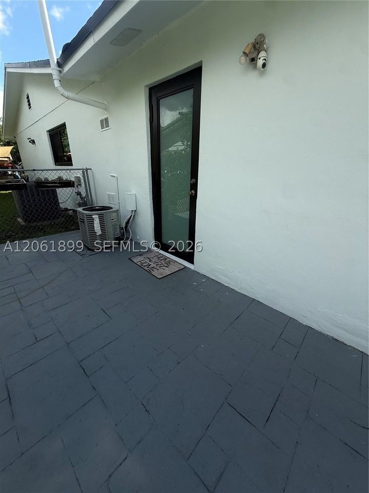 13101 Sw 82nd Ter #1 - Photo 2 of 15