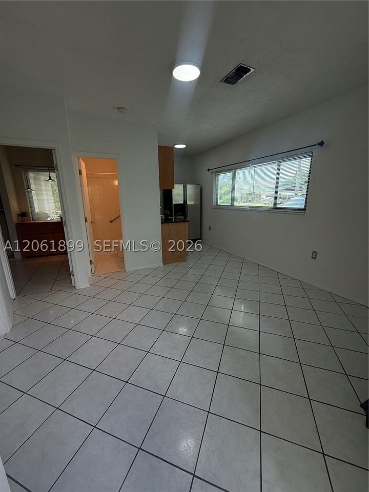 13101 Sw 82nd Ter #1 - Photo 4 of 15