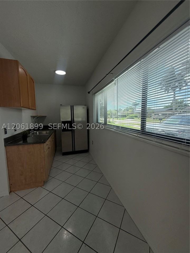 13101 Sw 82nd Ter #1 - Photo 6 of 15