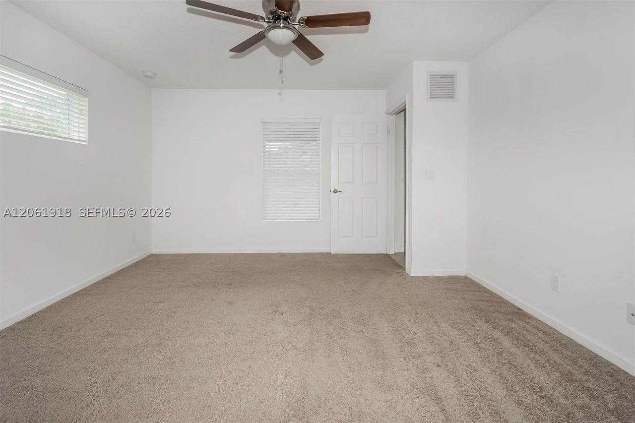3157 Sw Letchworth St - Photo 6 of 15