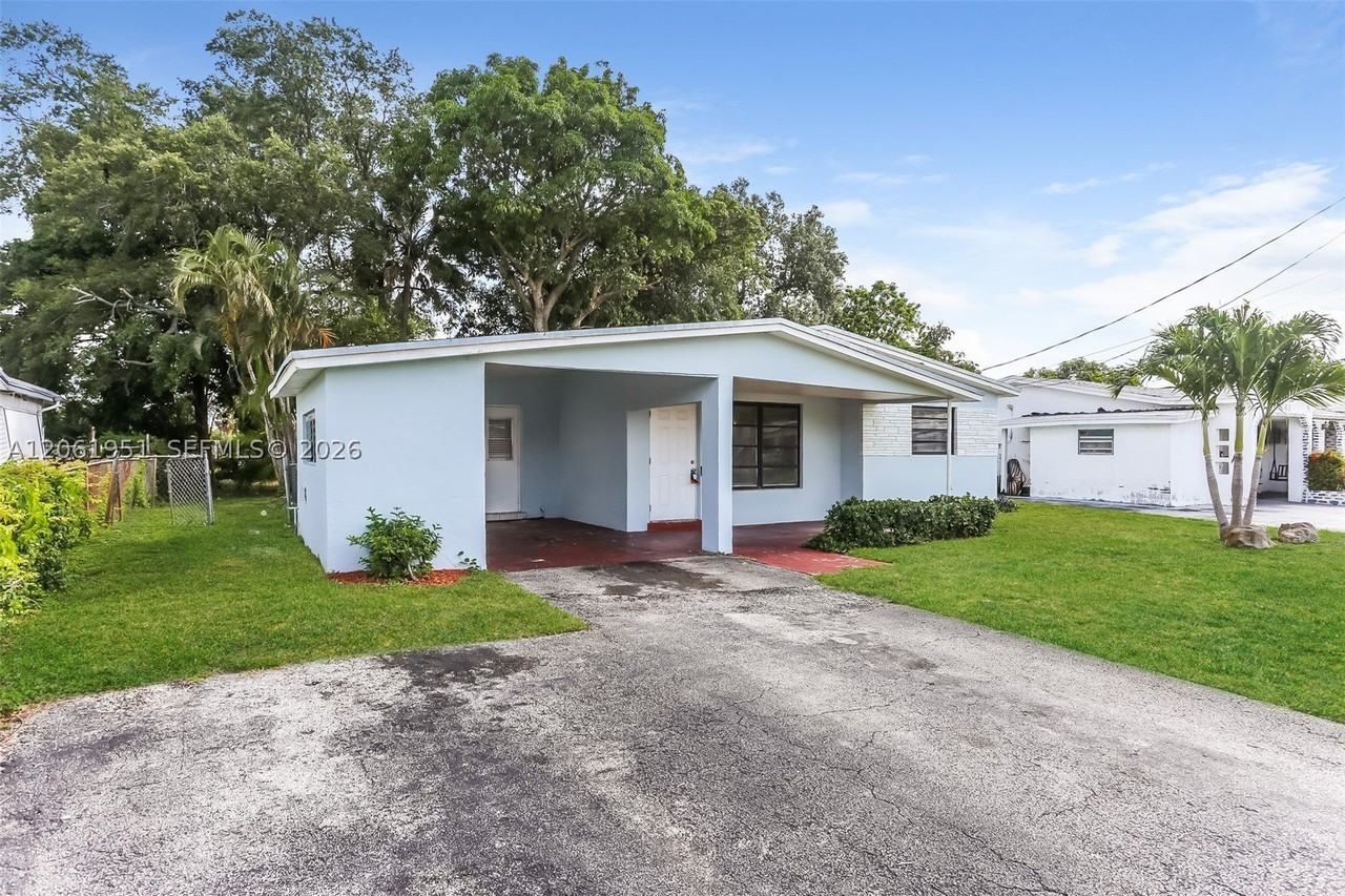 3751 Nw 9th Ct - Photo 2 of 15