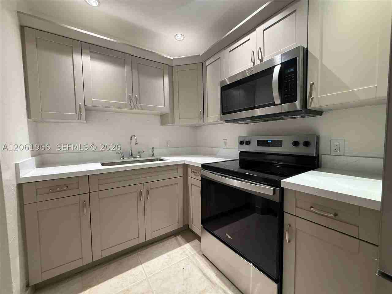 2520 Nw 155th St - Photo 5 of 26